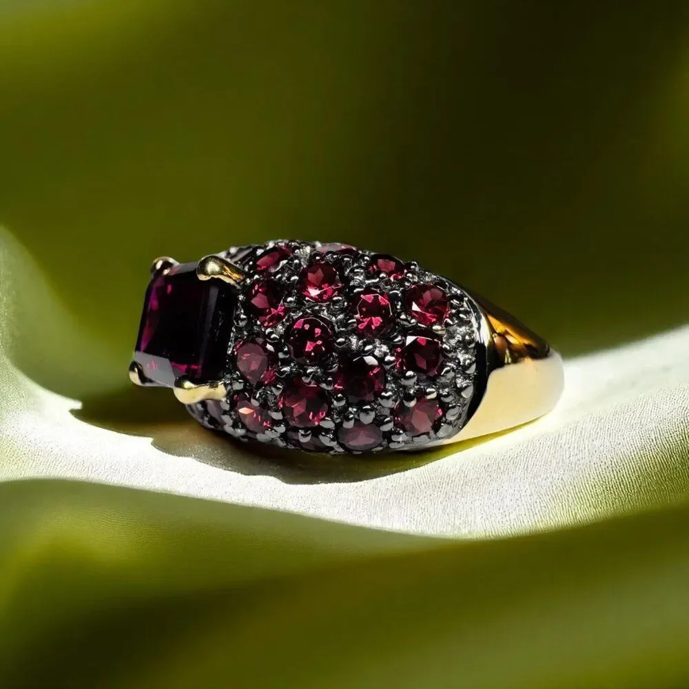 10K Gold -Natural Indian Garnet Cluster Ring - Size 6 -4.5CTTW Garnet Ring -4.4g